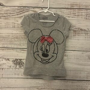 Girls gray Minnie Mouse shirt size 6